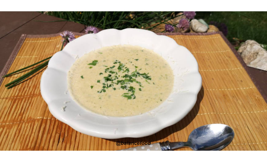 Rezept für Knoblauchcremesuppe (auch laktosefreie, vegane Version)